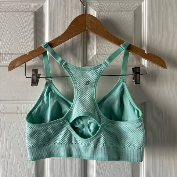 New Balance Racerback Mint Green Bra Size Large - Picture 2 of 6